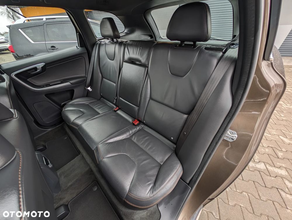 Volvo XC 60 D4 Drive-E Summum - 36