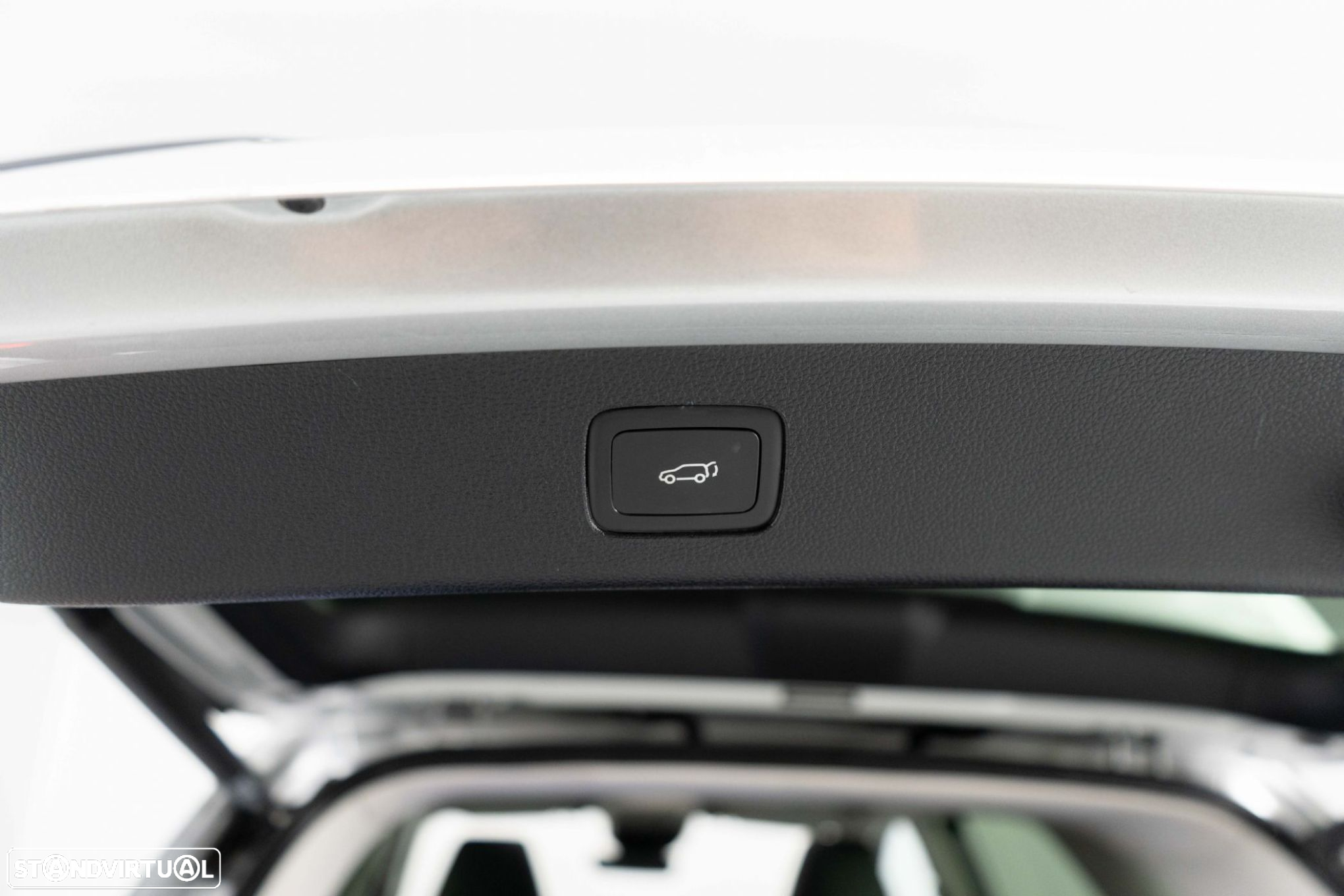 MG EHS 1.5 T-GDI Plug-in Hybrid Luxury - 14