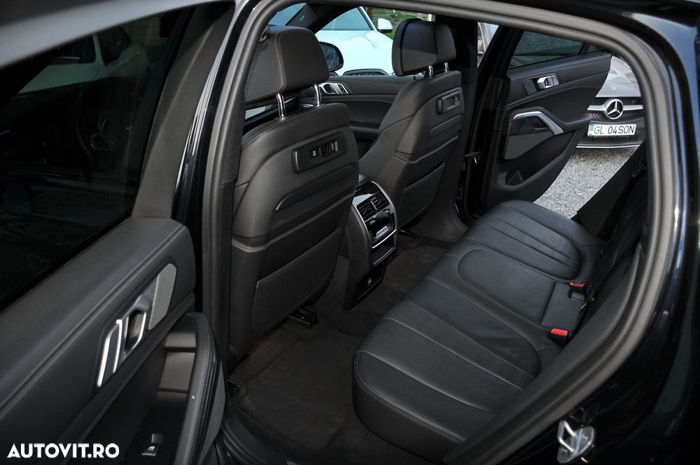 BMW X6 xDrive40i - 9