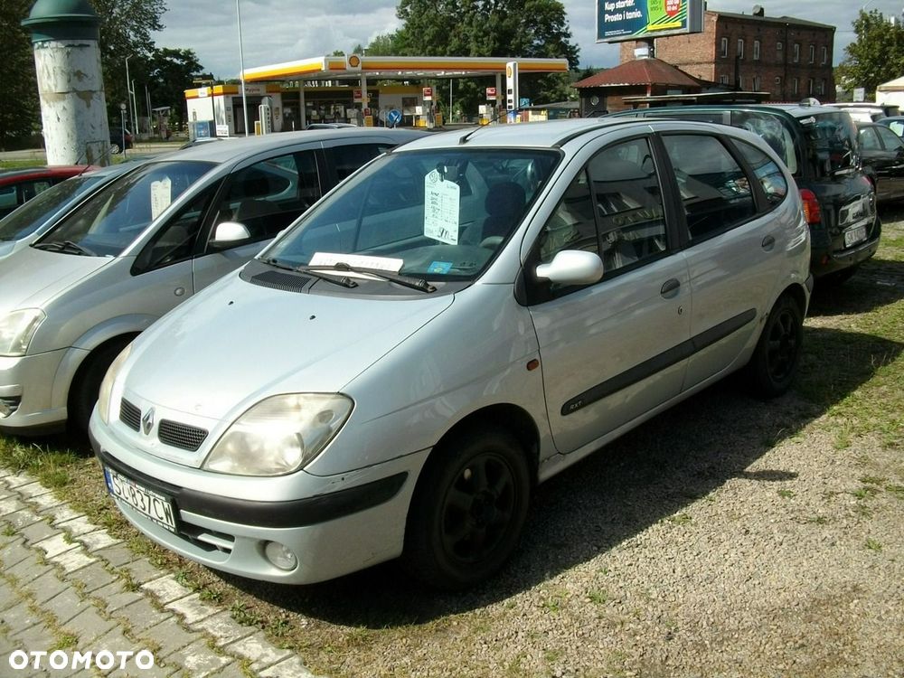 Renault Scenic - 1