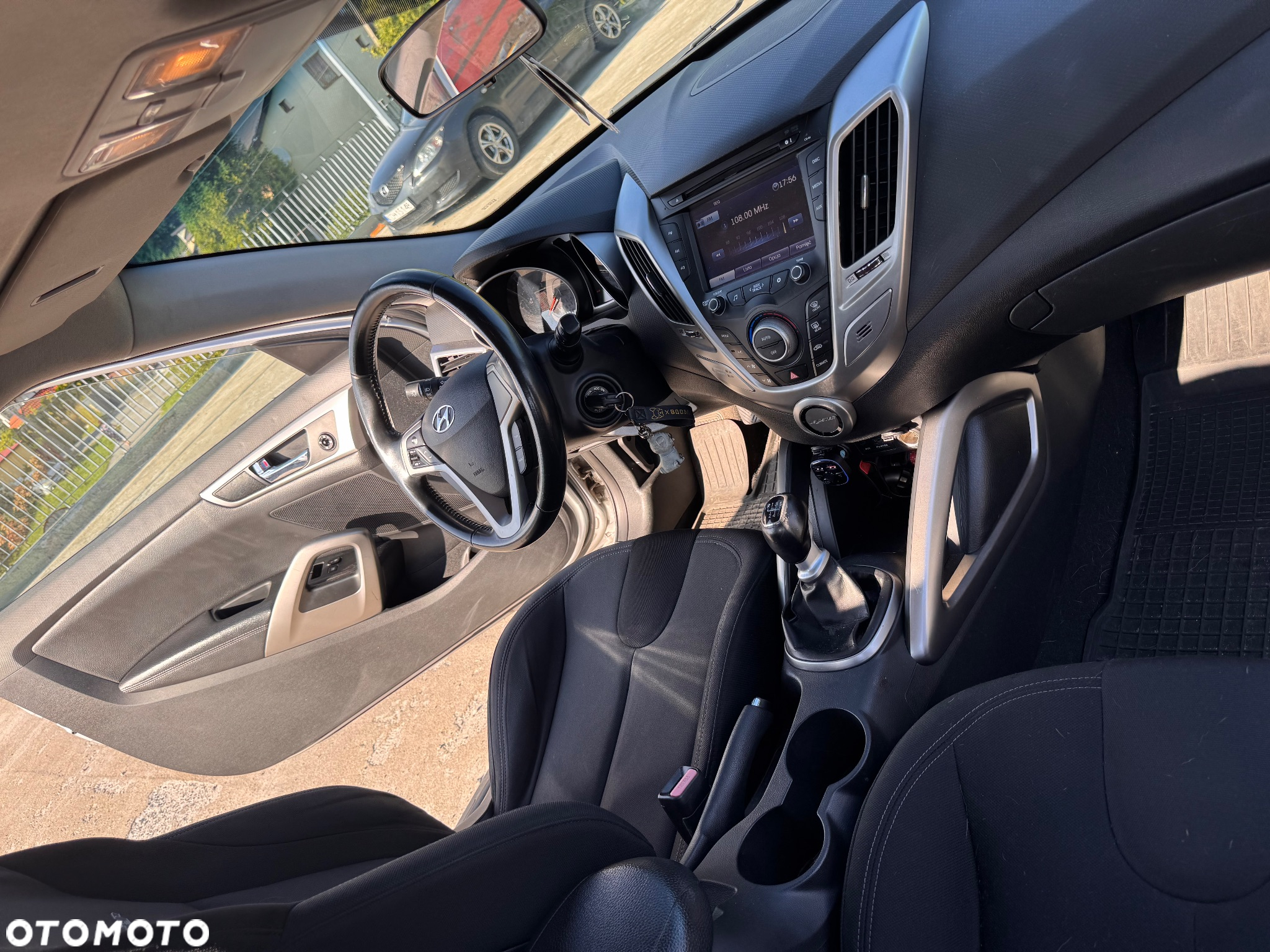 Hyundai Veloster 1.6 GDI Comfort - 7