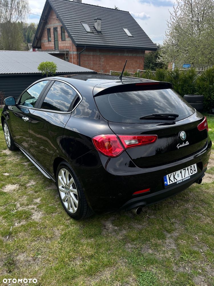 Alfa Romeo Giulietta 2.0 JTDM Distinctive - 6