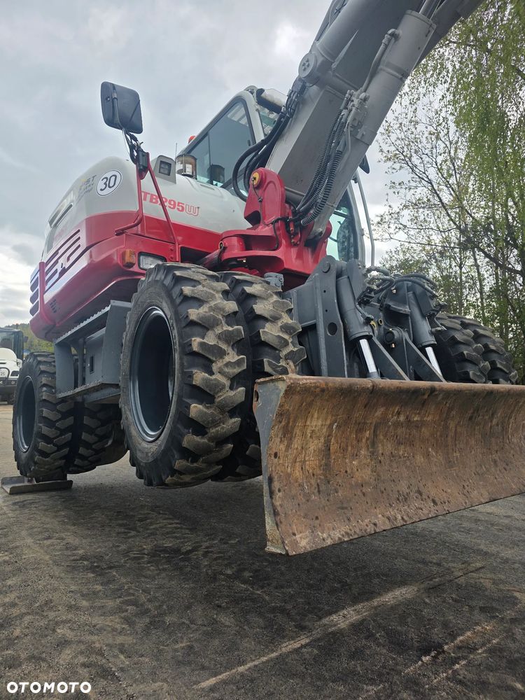 Takeuchi TB 295W Powertilt - 17