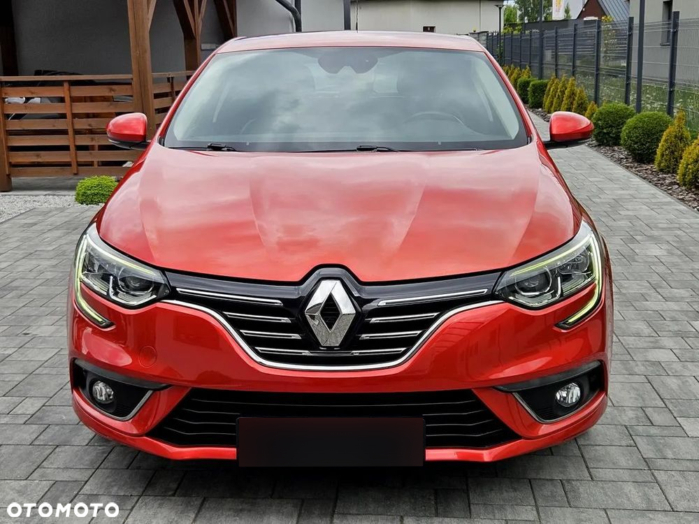 Renault Megane ENERGY TCe 130 Start & Stop Paris Business - 17