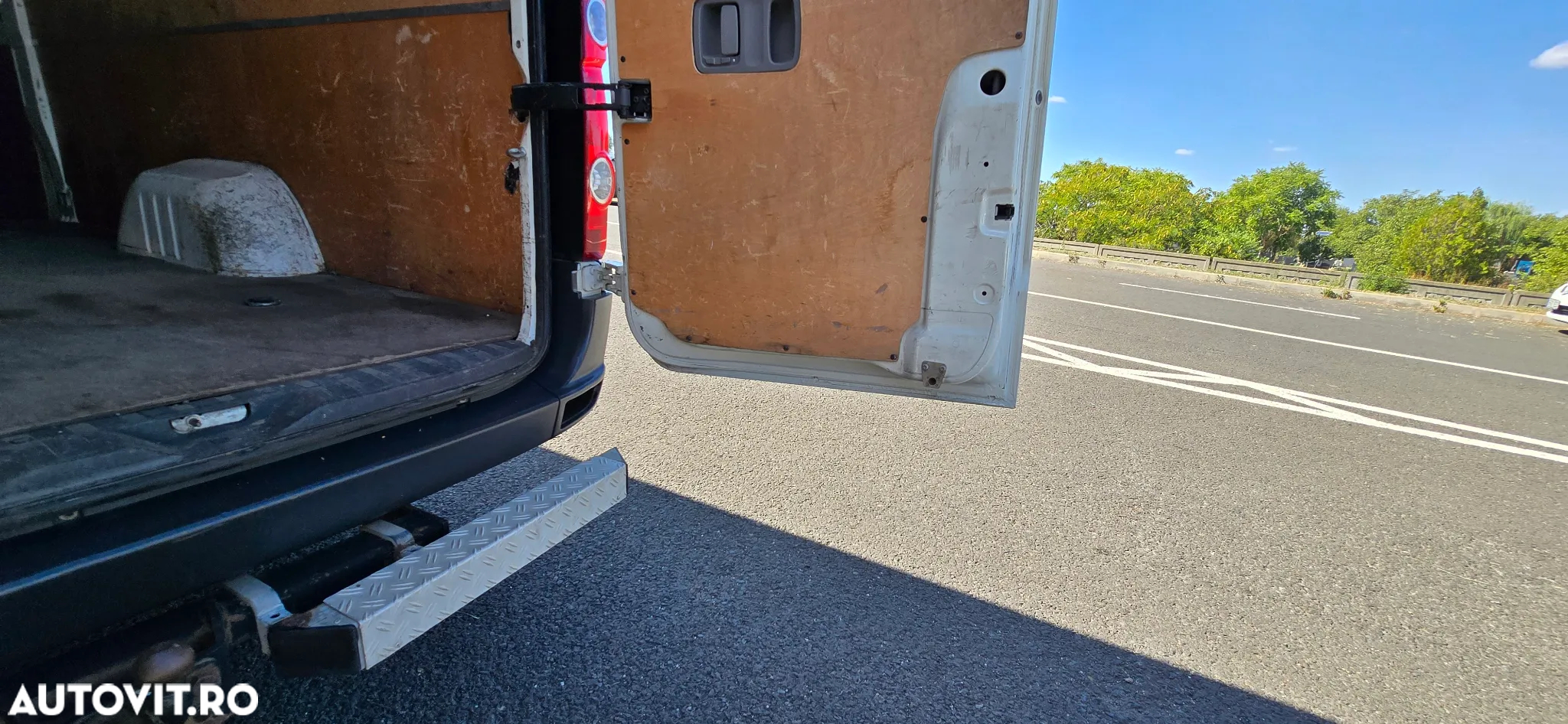 Volkswagen Crafter - 13