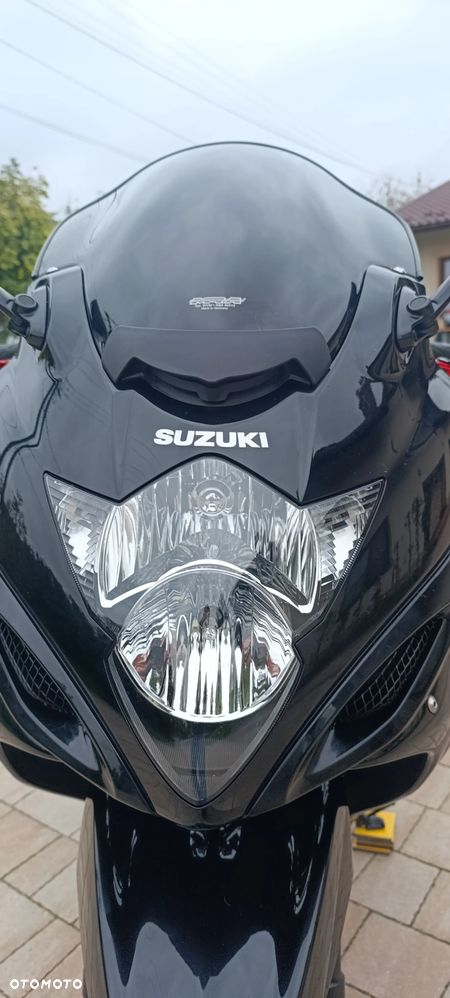 Suzuki GSX - 20