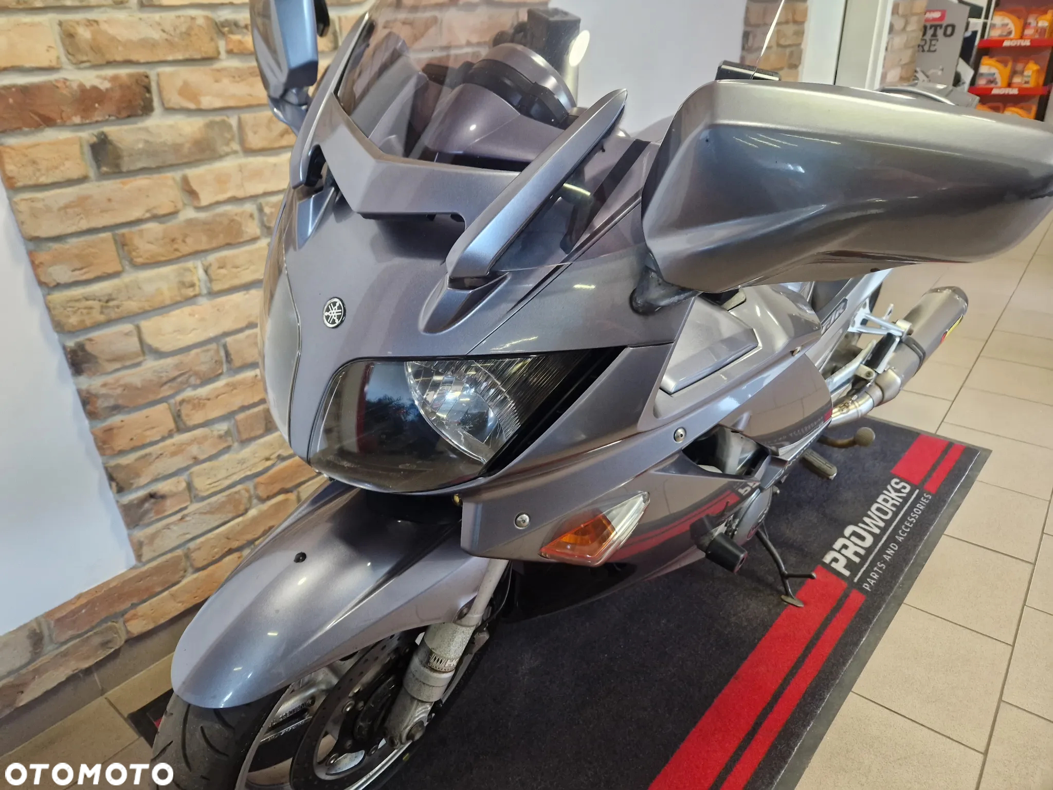 Yamaha FJR - 19