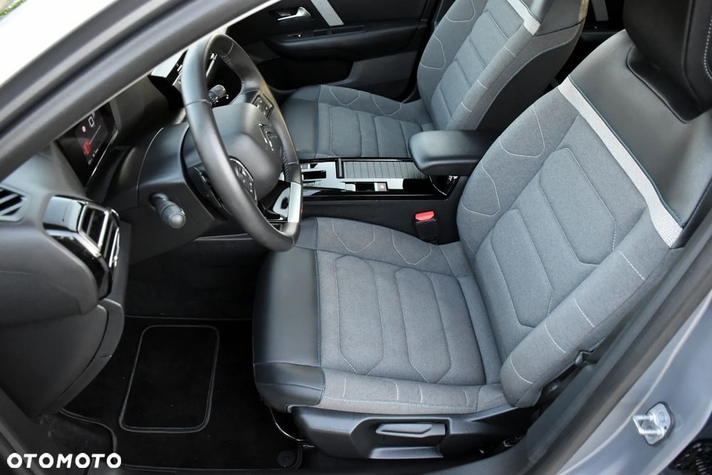 Citroën C4 BlueHDi 130 Stop&Start EAT8 FEEL PACK - 18