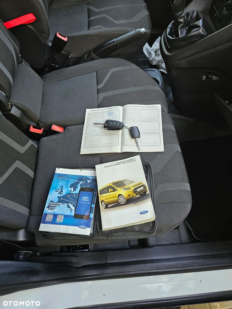 Ford Transit Connect - 15