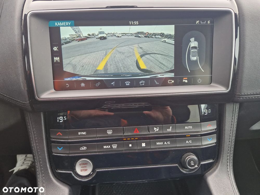 Jaguar F-Pace 2.0 i4P AWD Prestige - 23