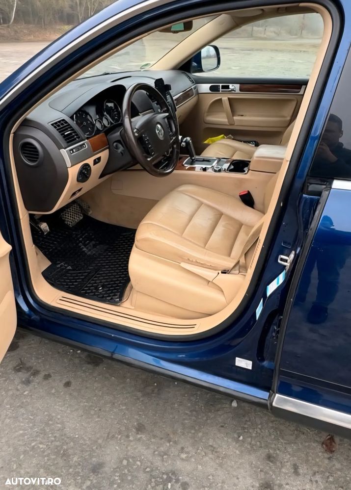 Volkswagen Touareg - 15