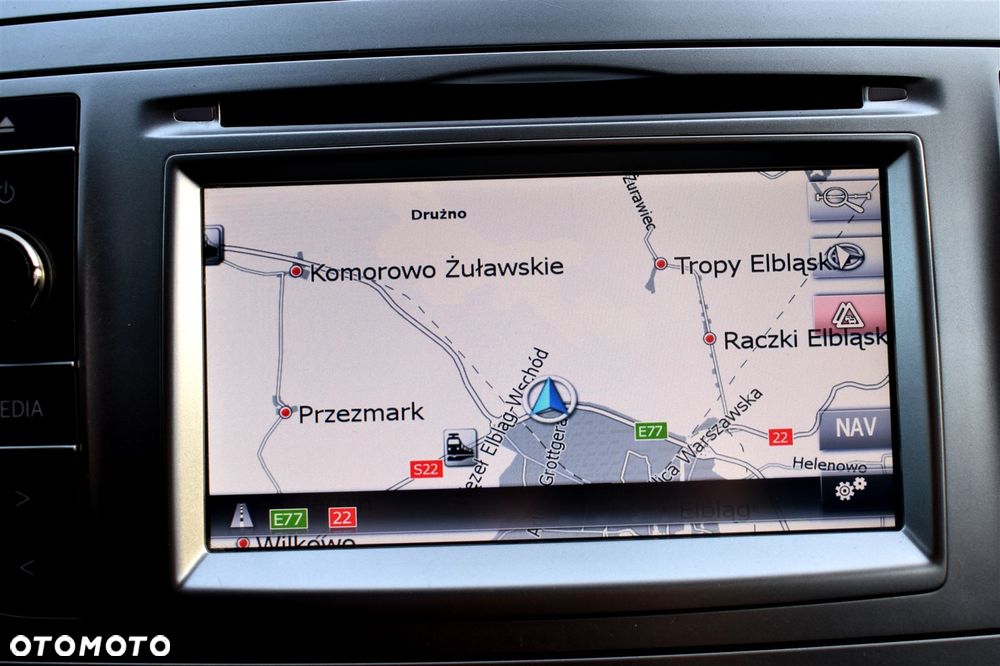 Toyota Avensis 1.8 Sol NAVI - 34