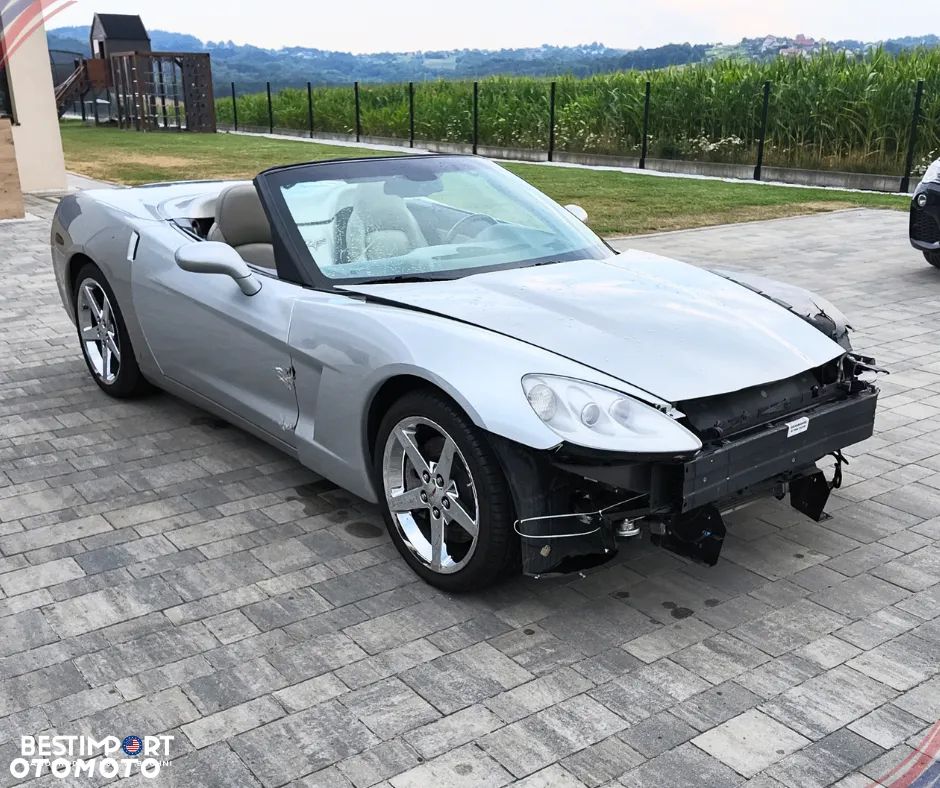 Chevrolet Corvette - 11