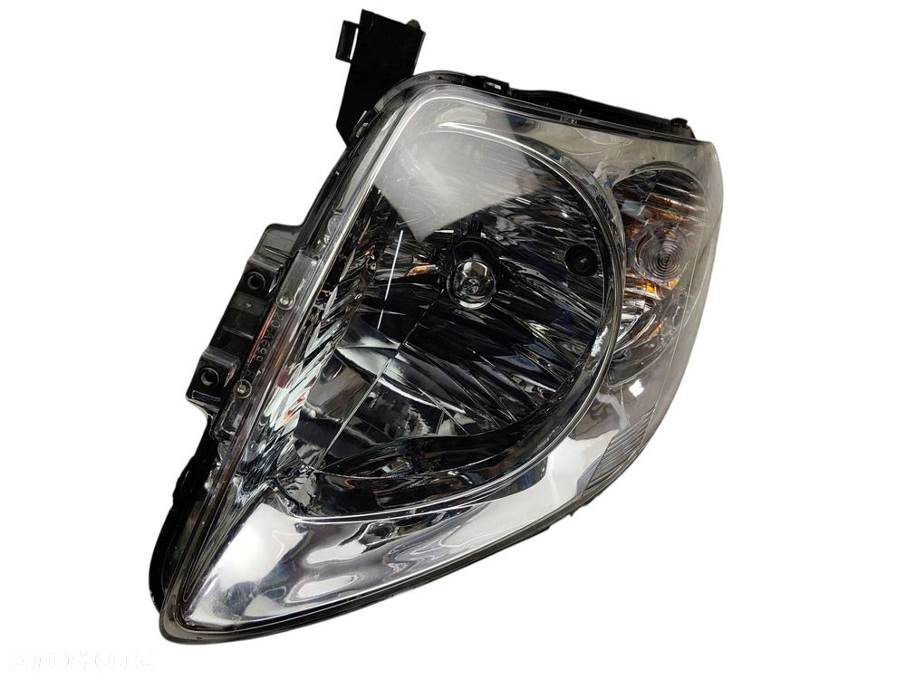 LAMPA PRAWY PRZÓD SUZUKI SWIFT IV LIFT (2008-2010) 1.3 92KM - 1