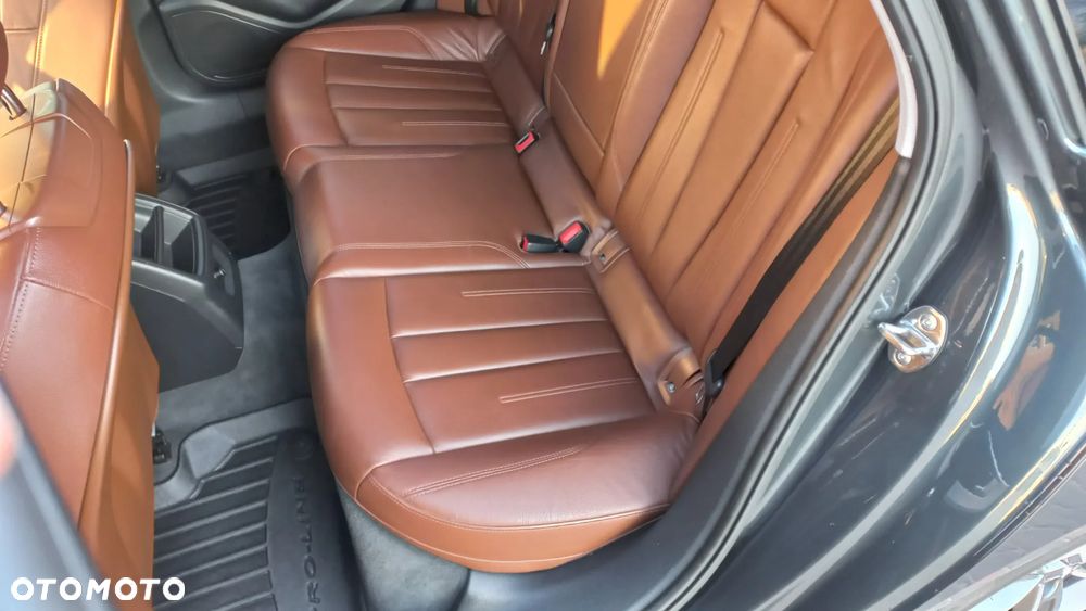 Audi A4 Avant 2.0 TDI ultra DPF Attraction - 25