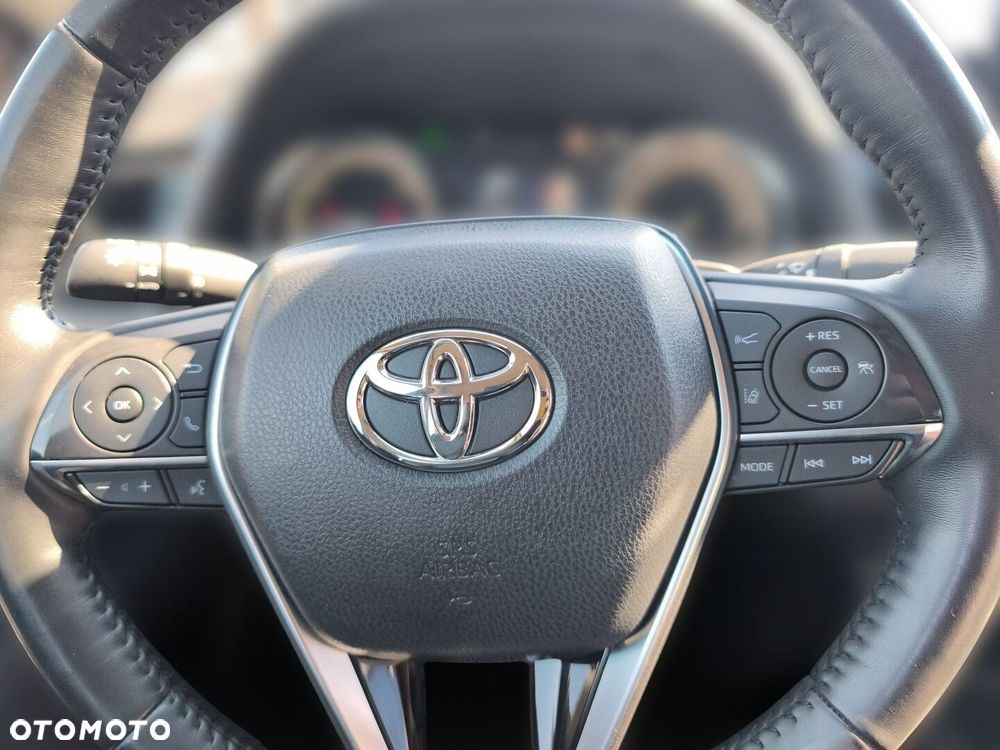 Toyota Camry 2.5 Hybrid Executive CVT - 17