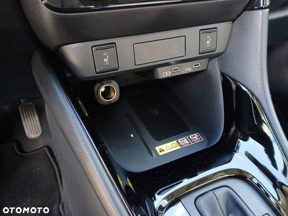 Toyota Yaris Hybrid 1.5 Style - 32