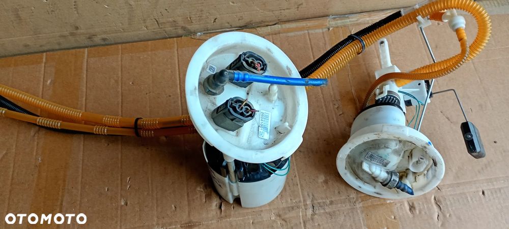 Pływak pompka paliwa czujnik poziomu paliwa BMW I E81 E87 2.0i 7162394 7197073 - 2