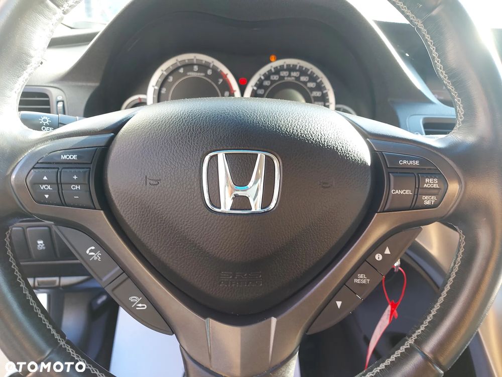 Honda Accord 2.0 Elegance - 24