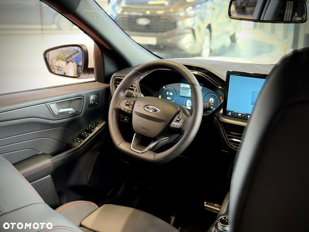 Ford Kuga 2.5 FHEV FWD ST-Line X - 17