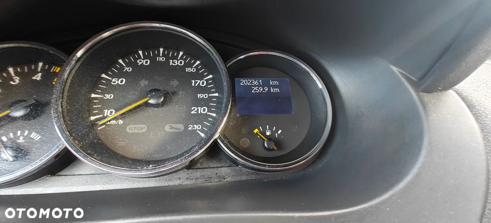 Renault Fluence 1.5 dCi Expression - 11