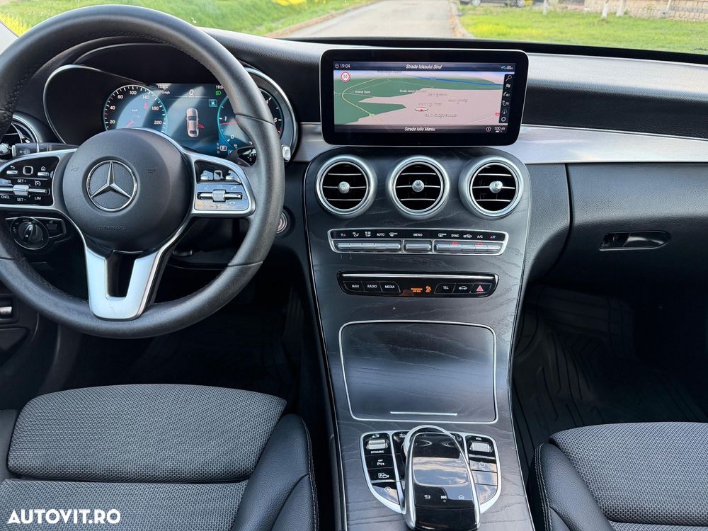 Mercedes-Benz C - 18