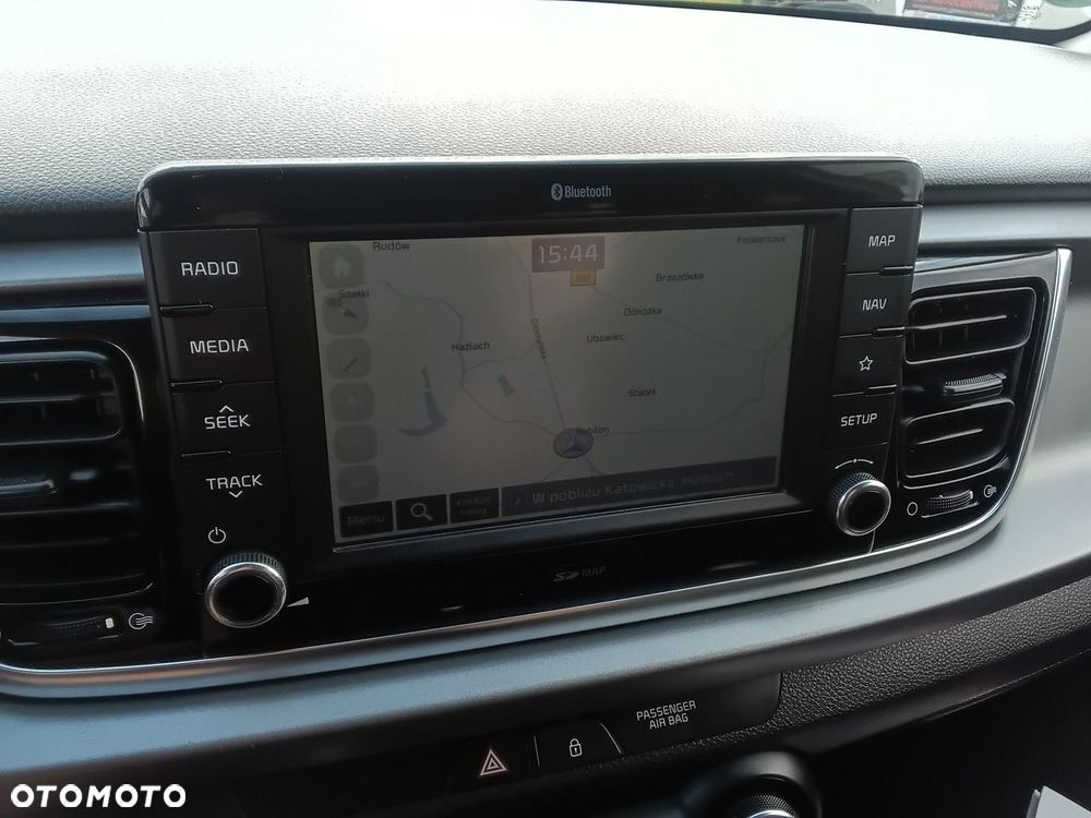 Kia Rio - 19