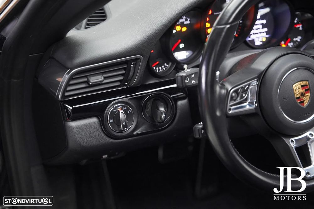 Porsche 911 (991) Carrera 2 PDK - 25