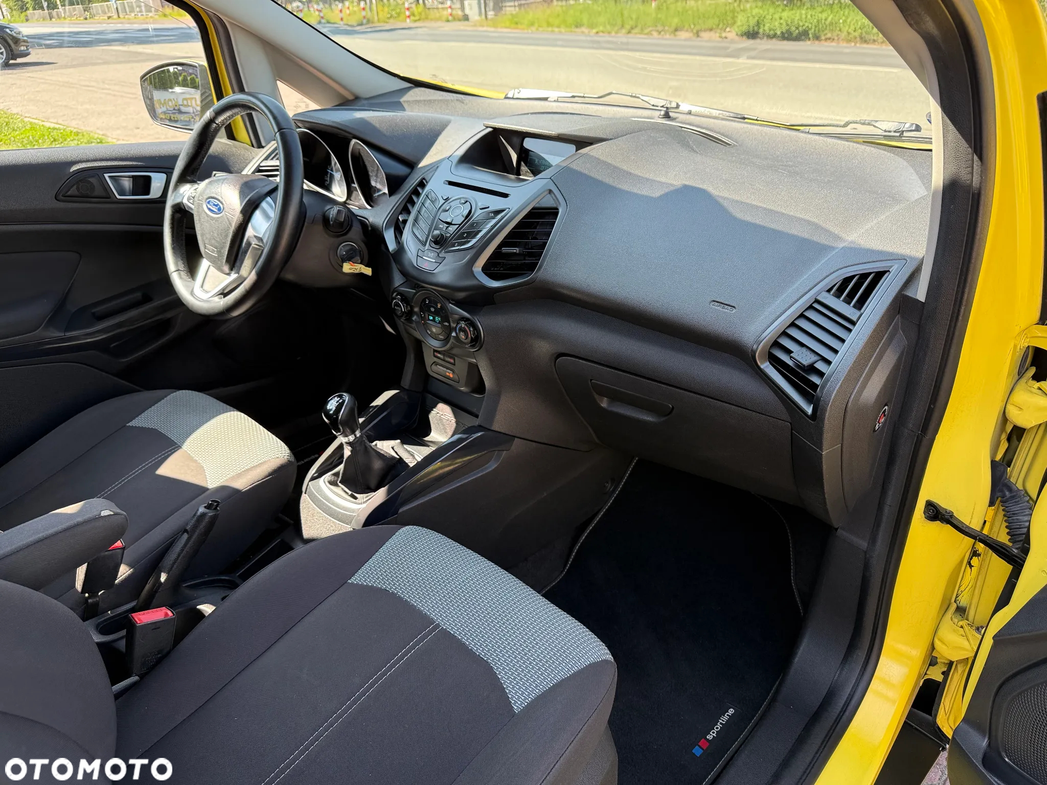 Ford EcoSport 1.5 TDCi TITANIUM - 8