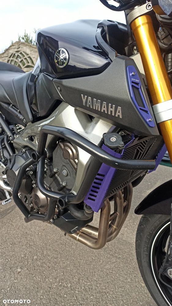 Yamaha MT - 22