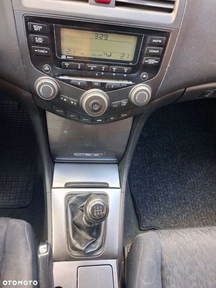 Honda Accord 2.0 Comfort - 21