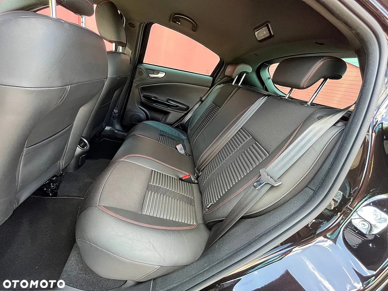 Alfa Romeo Giulietta 1750 TBi Quadrifoglio Verde - 31