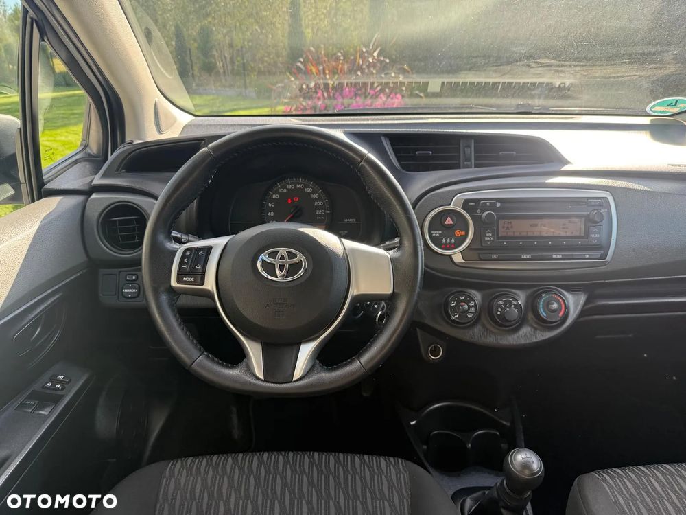 Toyota Yaris 1.0 VVT-i - 9