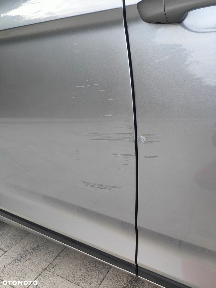 Volkswagen Passat 2.0 TDI (BlueMotion Technology) DSG Comfortline - 16
