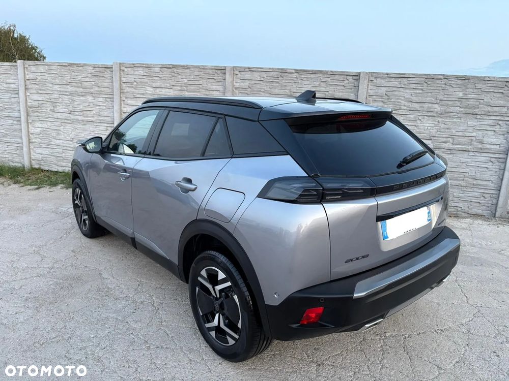 Peugeot 2008 Hybrid 136 e-DSC GT - 33