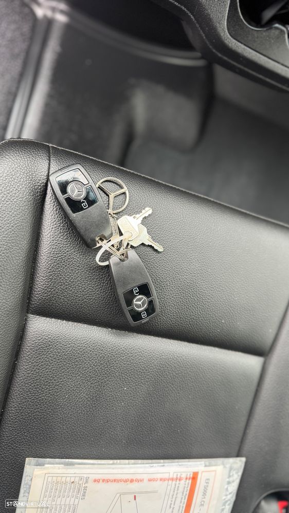 Mercedes-Benz Sprinter 315 CDI/43 C/ Plataforma Elevatória - 15