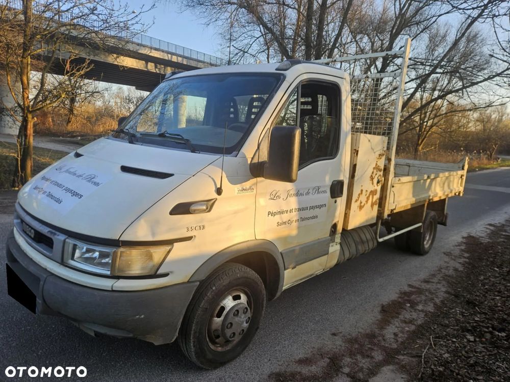 Iveco DAILY  35C13  ZDROWY  2004 rok - 2