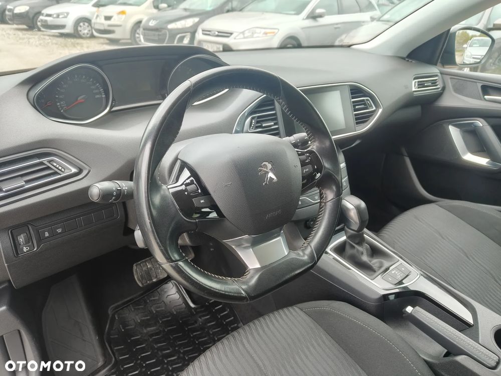 Peugeot 308 - 16