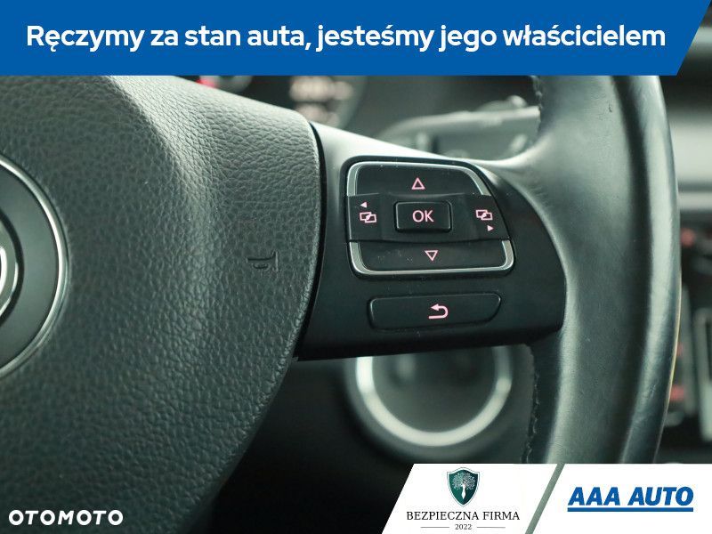 Volkswagen Passat - 16