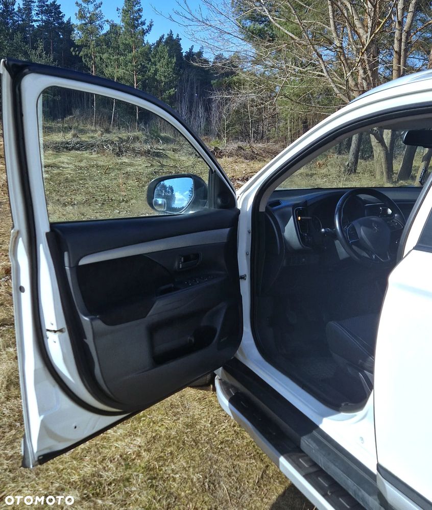 Mitsubishi Outlander 2.0 City Style 2WD - 18