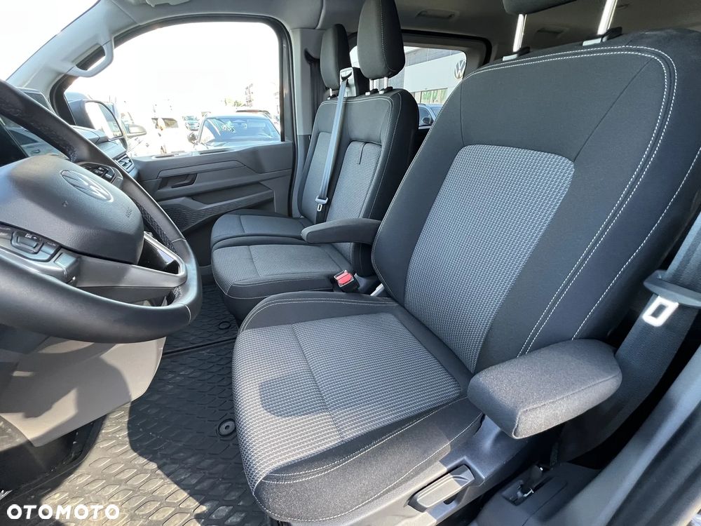 Volkswagen Caravelle - 13