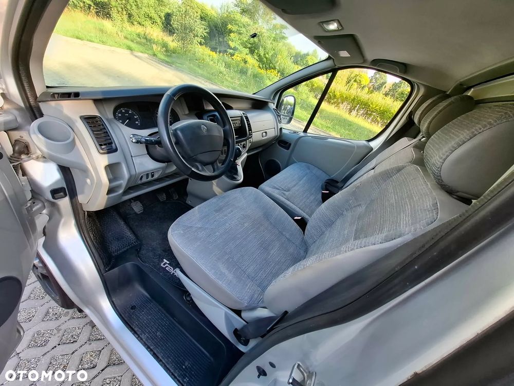 Renault Trafic - 23