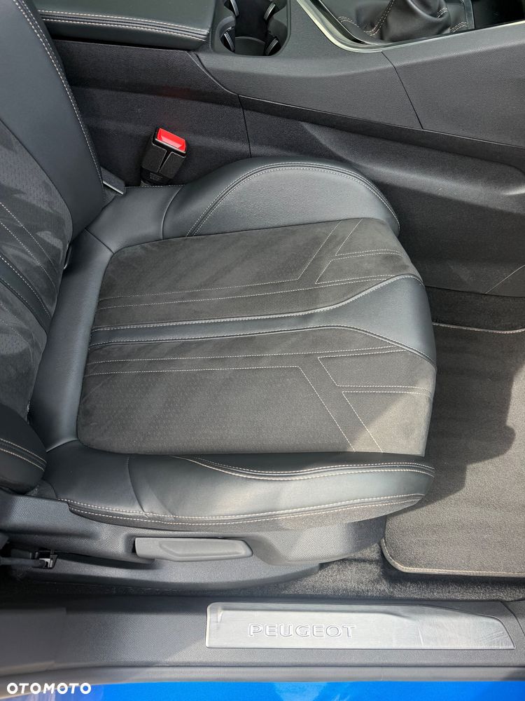 Peugeot 3008 1.2 PureTech GT S&S - 23