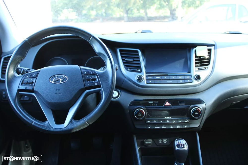 Hyundai Tucson 1.7 CRDi Creative Plus - 27