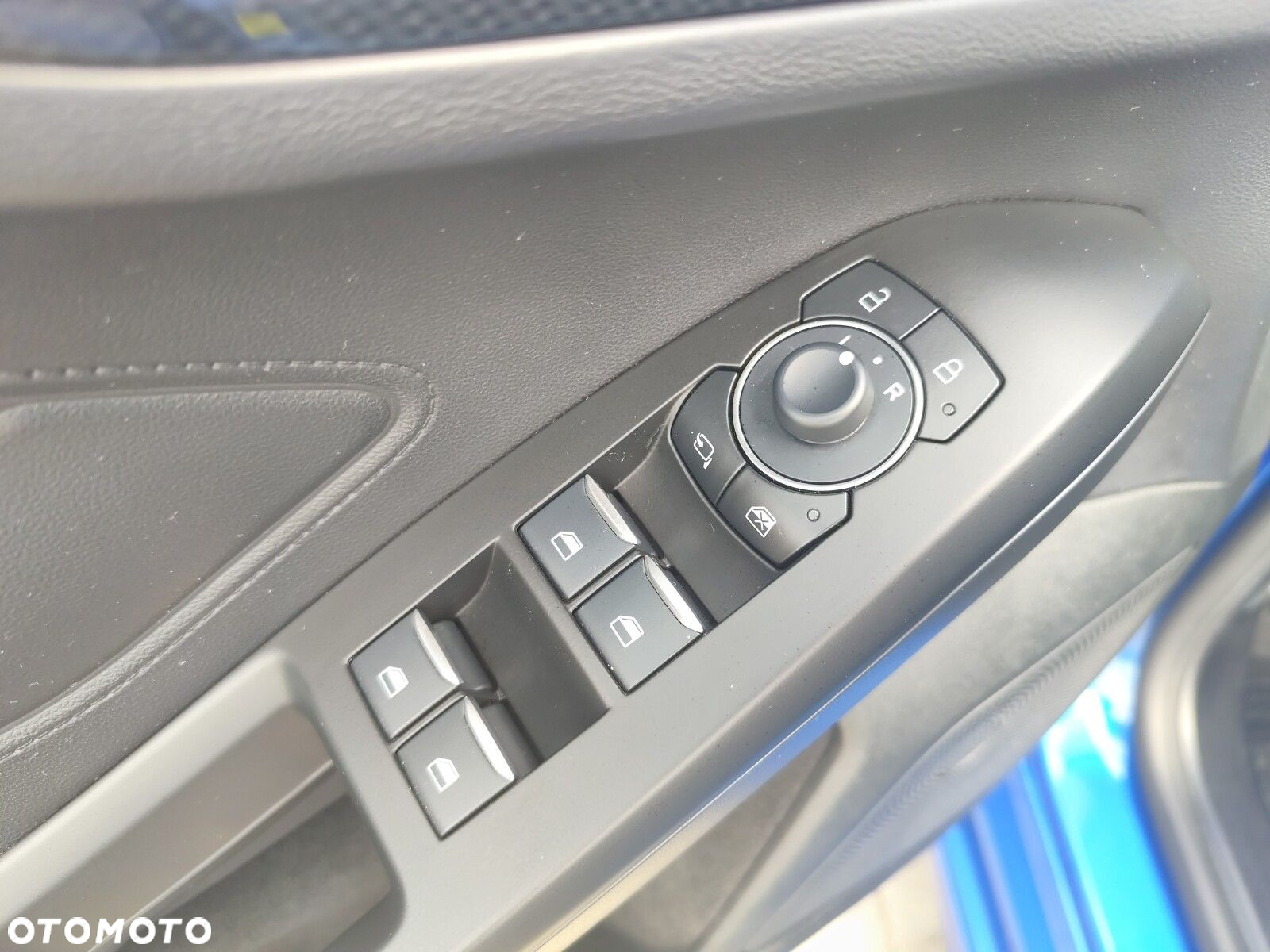 Ford Focus - 11
