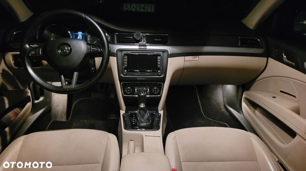 Skoda Superb 3.6 FSI 4x4 Elegance DSG - 29