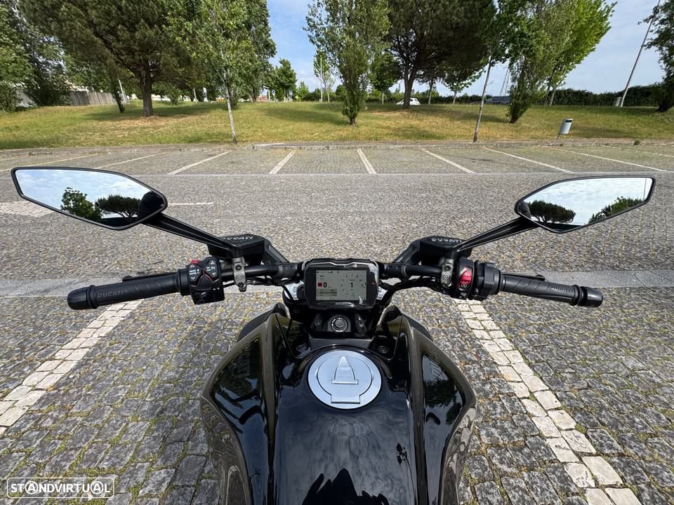 Ducati Diavel V4 Thrilling Black - 14