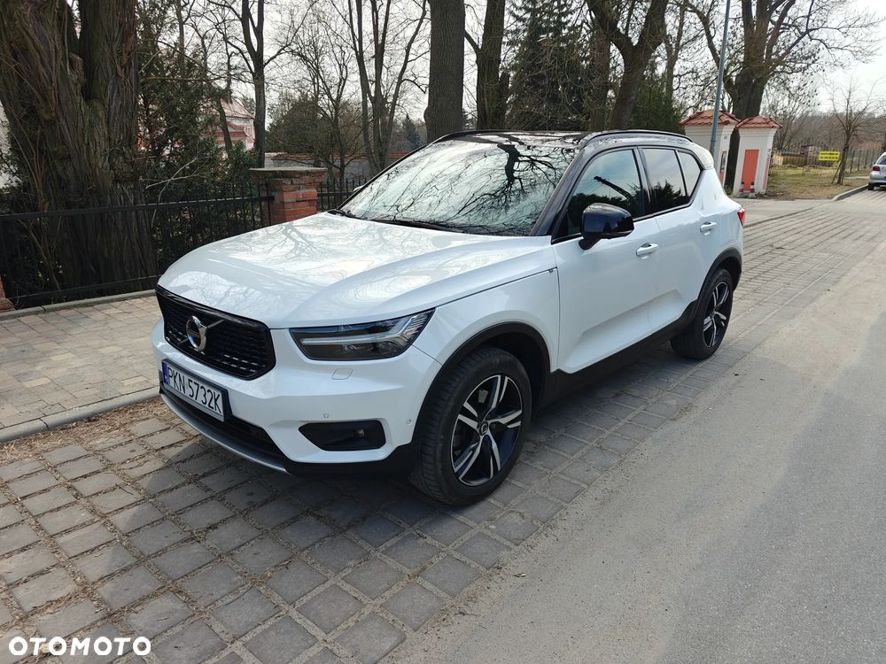 Volvo XC 40 D4 AWD Geartronic R-Design - 11