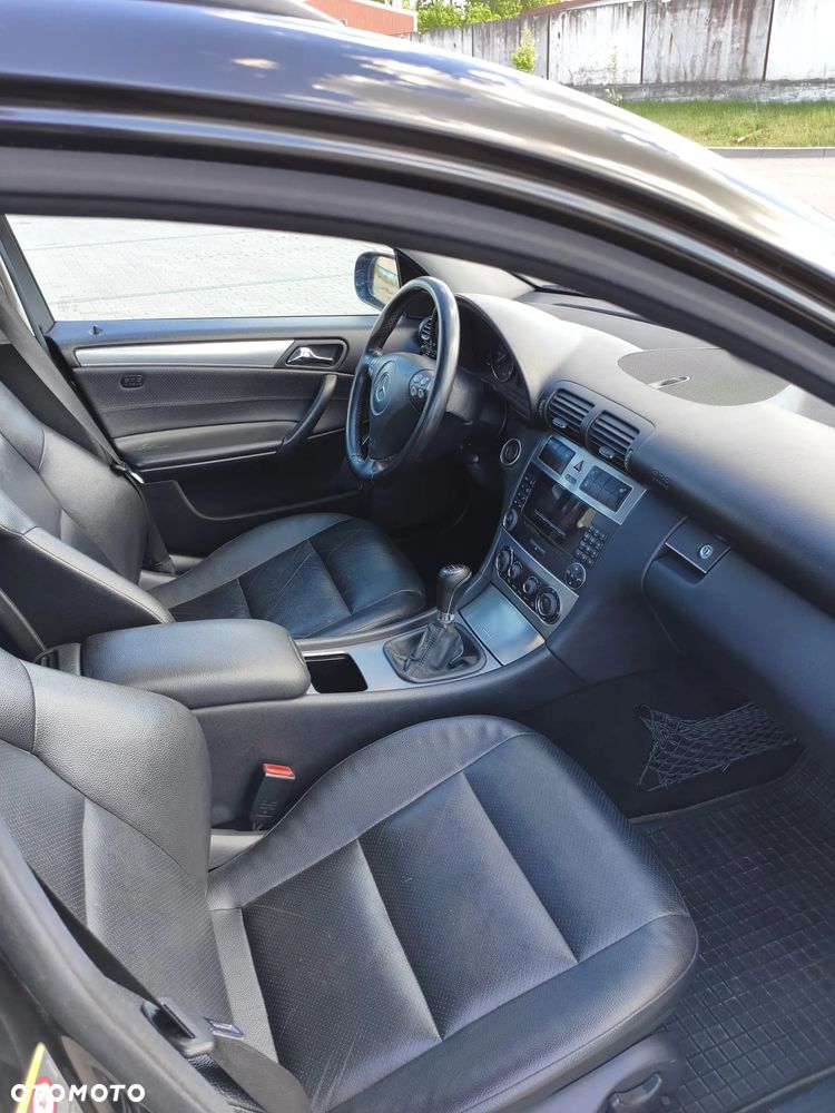 Mercedes-Benz Klasa C 200 Kompressor Avantgarde Sport Edition + - 13