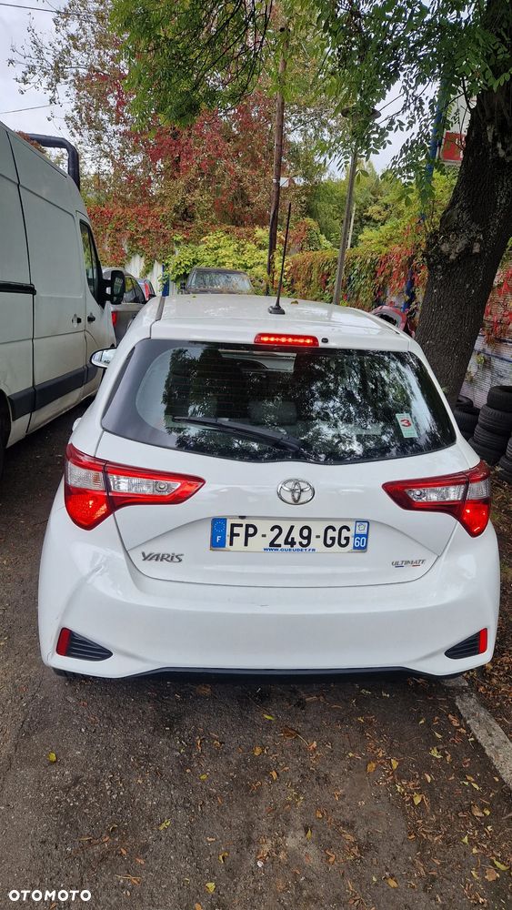 Toyota Yaris 1.0 VVT-i - 9